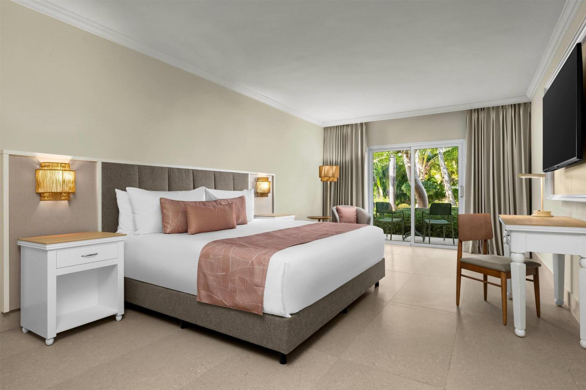 Standard King Room Tropical View,1695325576:JPEG